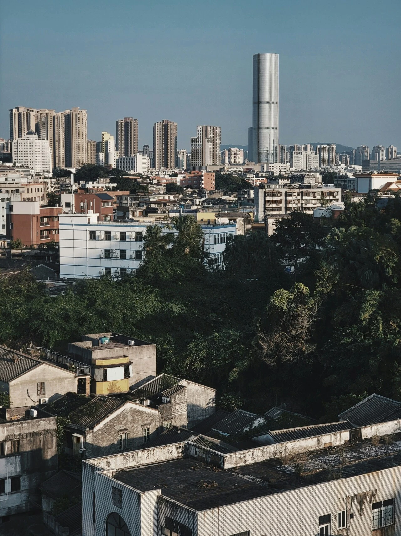 Zhongshan Downtown (Dongqu Xiqu Shiqi) photo